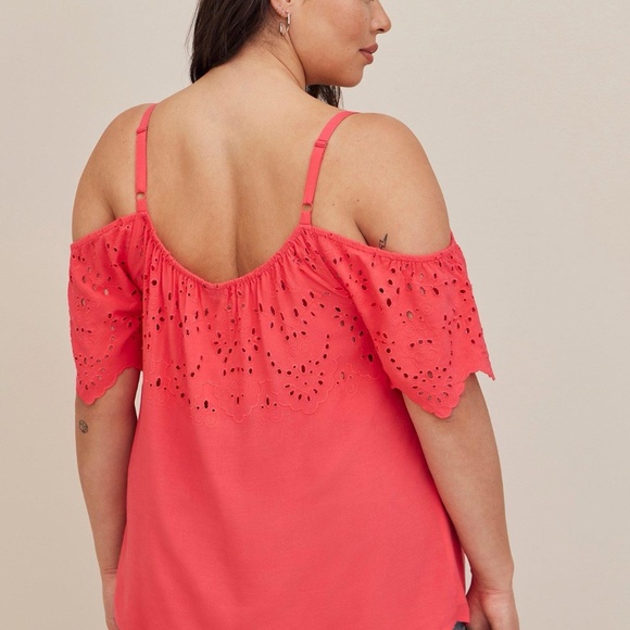 Torrid | Challis Embroidered Cold Shoulder Top NWT | Size 1 - Picture 3 of 13